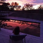 Jardins D'Ailleurs Suite Avec Piscine Et Terrasse Pansiyon Nîmes
