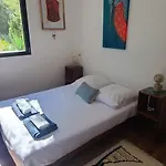 Jardins D'Ailleurs Suite Avec Piscine Et Terrasse Pansiyon Nîmes