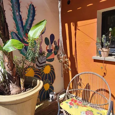 Jardins D'ailleurs Avec Piscine Et Terrasse Homestay szállás *